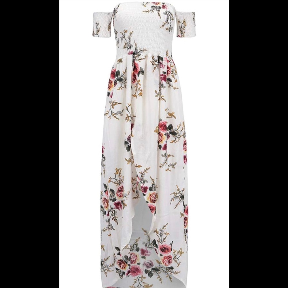 NWOT Floral flowy off the shoulder dress, small
